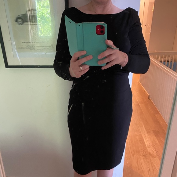 Fitted black dress - Picture 2 of 2